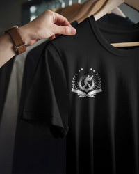 Discipline in the nets, glory on the pitch light.  Unisexual T-shirt